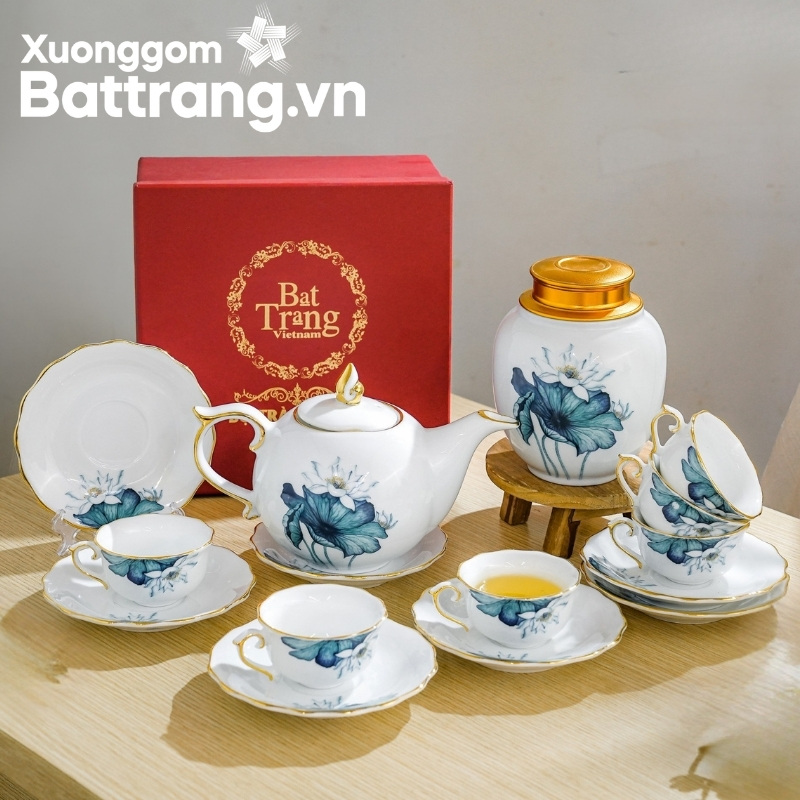 Bộ ấm chén Bát Tràng
