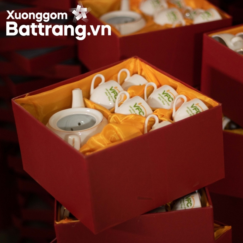 Bộ ấm ch&eacute;n in logo qu&agrave; tặng