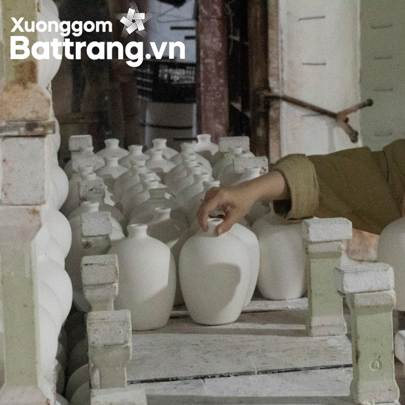 Sản xuất nậm rượu Bát Tràng