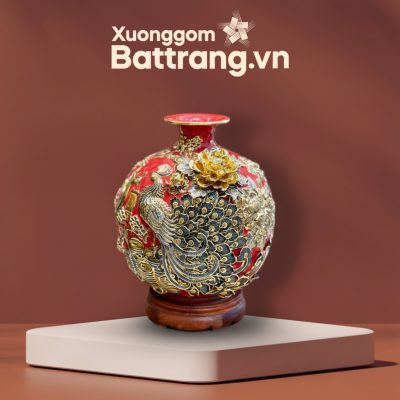 Bình hút lộc Công Đào đắp nổi vẽ vàng men đỏ - Ảnh đại diện
