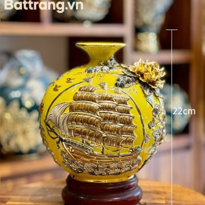 Kích thước Bình hút lộc Thuận Buồm Xuôi Gió men vàng đắp nổi vẽ vàng XG-BHL03