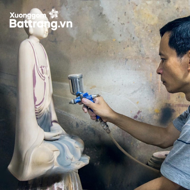 Kỹ thuật phun men lên gốm sứ