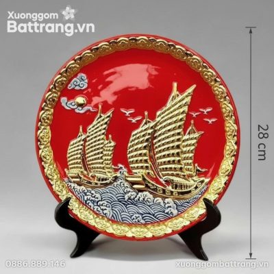Kích thước Đĩa Cảnh Thuận Buồm Xuôi Gió Đắp Nổi Dát Vàng Men Đỏ XG-DC01