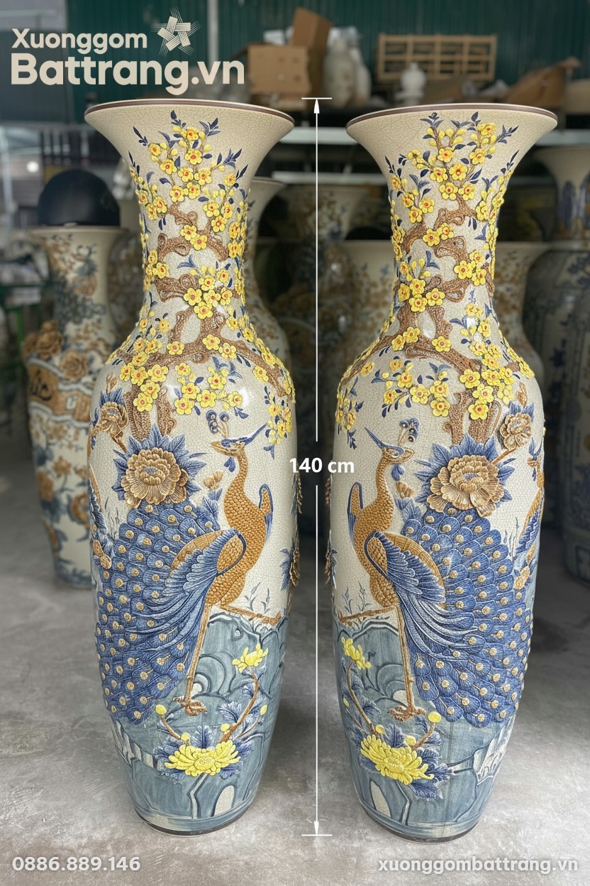 Kích thước Đôi Lộc Bình Gốm Sứ Men Rạn Đắp Nổi Công Đào 1m4 Bát Tràng