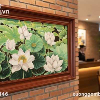 Cận cảnh bức tranh Bách Liên Hoa gốm sứ 60x90cm...