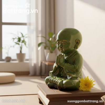Tượng Chú Tiểu Men Ngọc Lục cao 36cm đặt trên đ...
