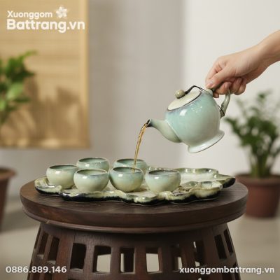 Cận cảnh bộ trà Bát Tràng men ngọc hỏa biến trê...