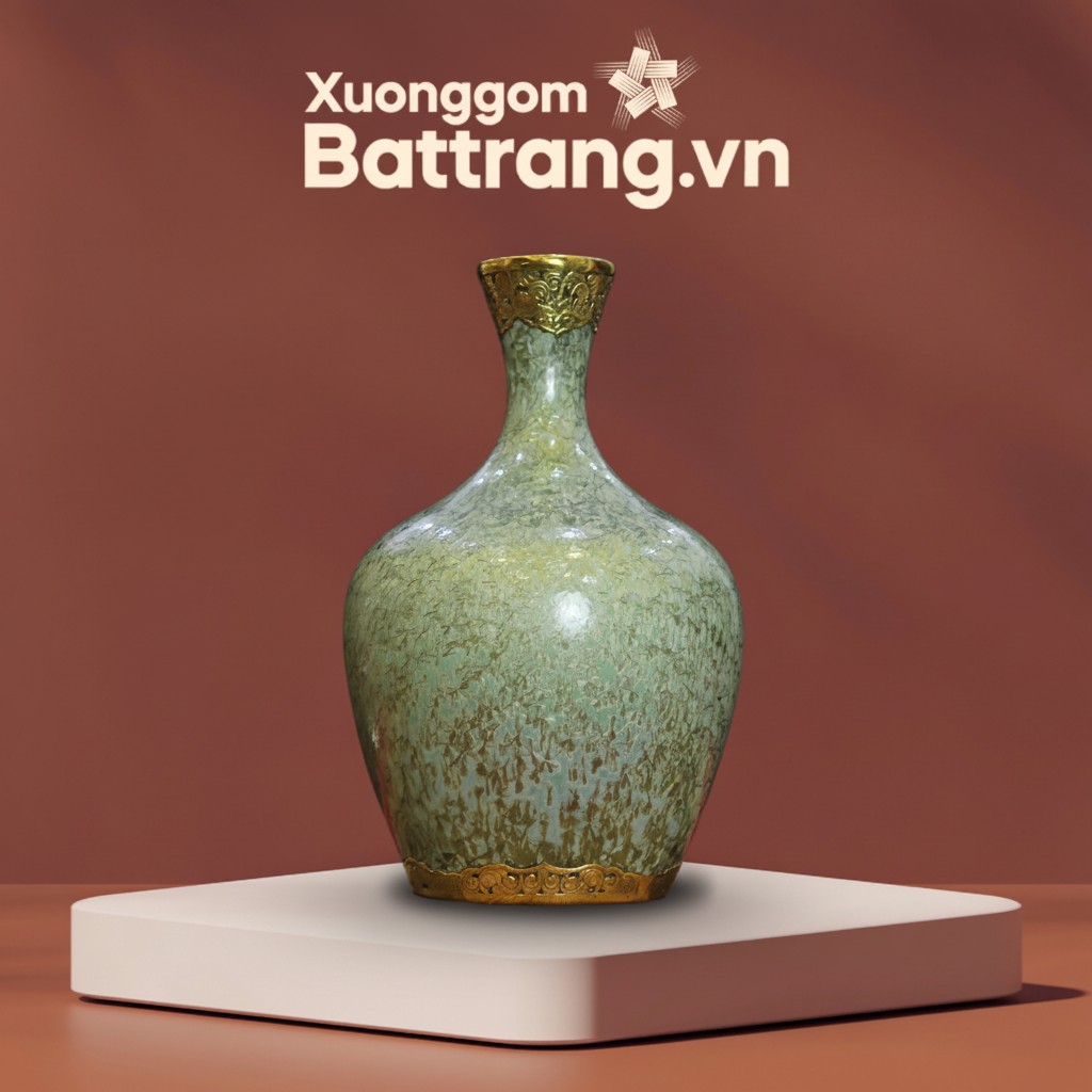 Lọ hoa “dáng tỏi cao” men hoả biến xanh ngọc hoạ tiết XG-LH08