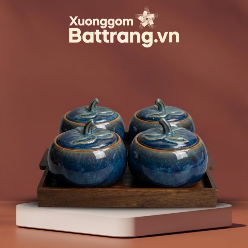 Bộ bốn hũ mứt men hỏa biến xanh dáng bí trên khay gỗ