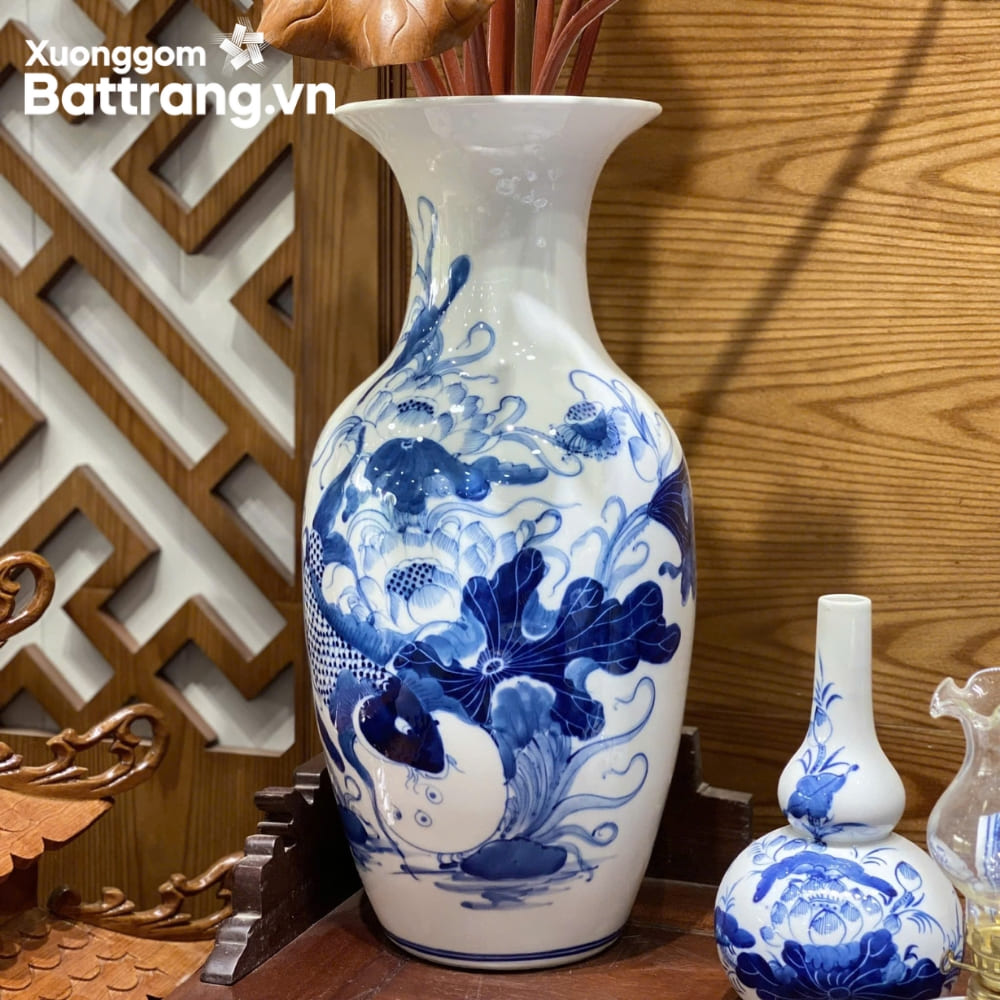 Lọ cắm hoa thờ