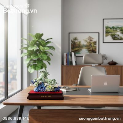 Tượng Hùng Vân Mã men xanh vẽ vàng đặt uy nghi ...